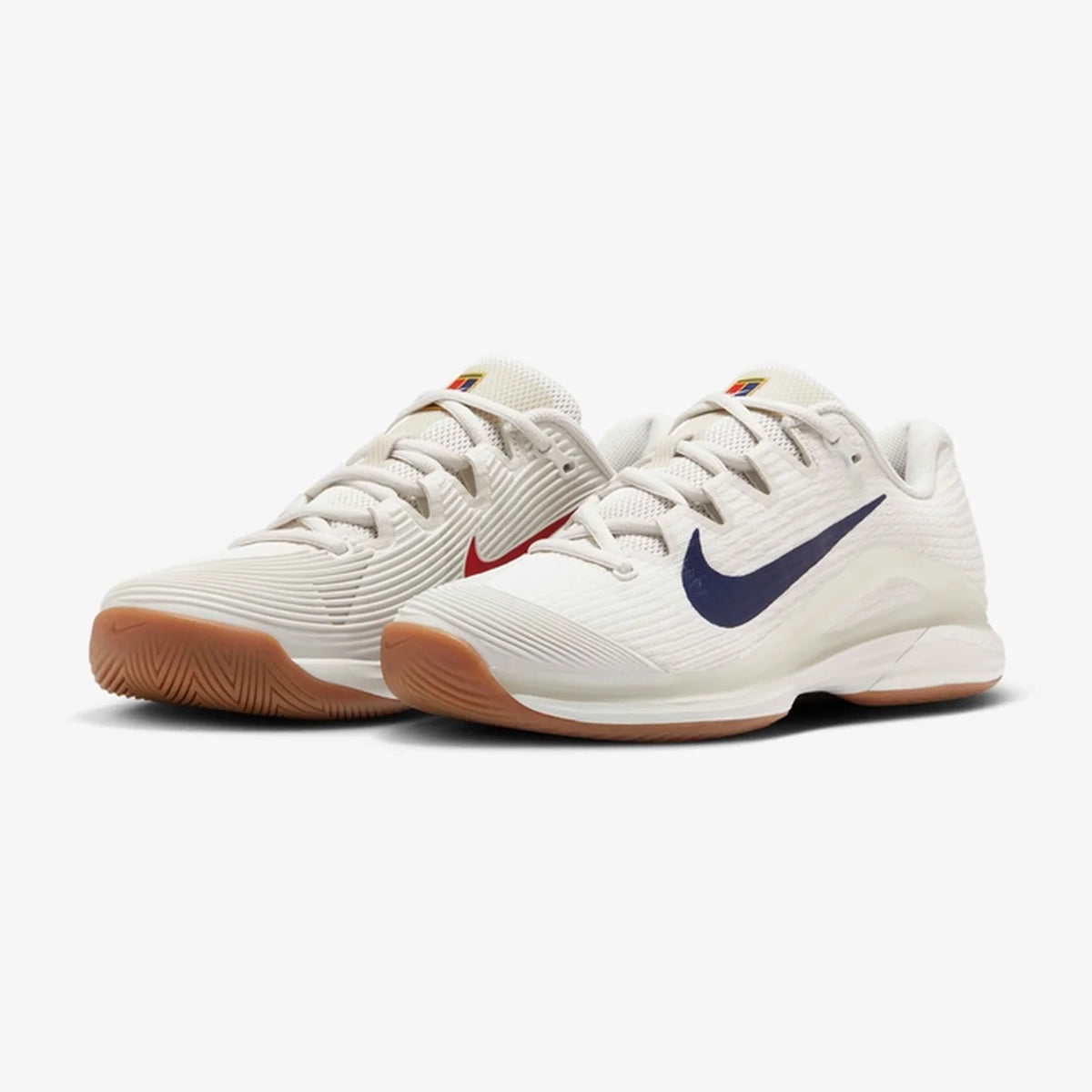 Summit White / Gum
