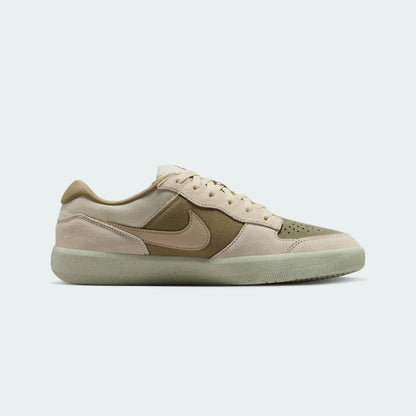 Cream / Olive / Tan
