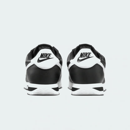 Black / White